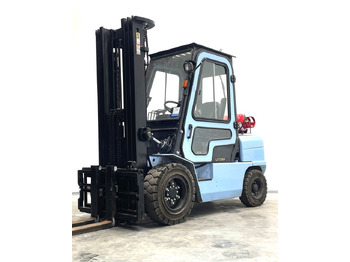 رافعة شوكية HYSTER