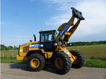 اللودر بعجل CATERPILLAR 926M