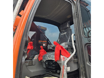 حفارات زحافة DOOSAN DX225LC