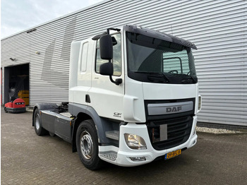 شاحنة جرار DAF CF 440