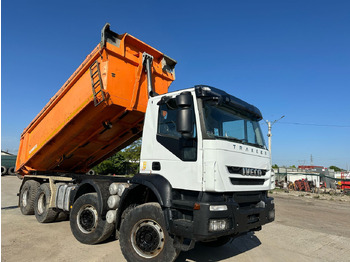 قلابات IVECO Trakker