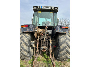 جرار Tractor agricol Massey Ferguson 3655: صور 2