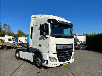 شاحنة جرار DAF XF 450