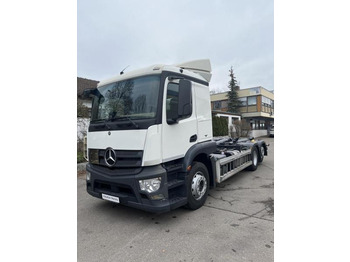 شاحنة ذات الخطاف MERCEDES-BENZ Actros