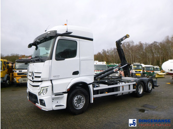 شاحنة ذات الخطاف MERCEDES-BENZ Actros