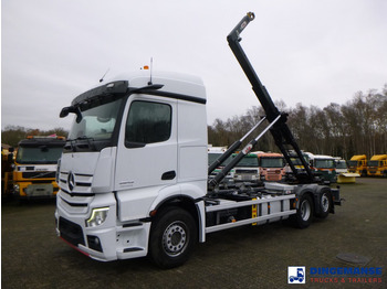 شاحنة ذات الخطاف MERCEDES-BENZ Actros