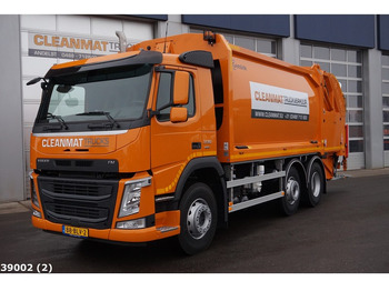 شاحنة القمامة VOLVO FM 330