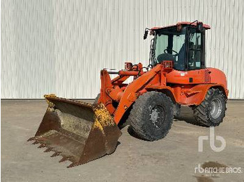 اللودر بعجل VOLVO L35