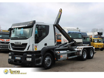 شاحنة ذات الخطاف IVECO Stralis 460