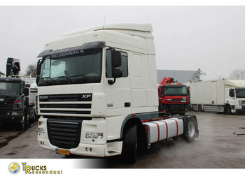 شاحنة جرار DAF XF 105 460