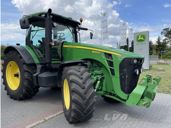 جرار JOHN DEERE 8320R