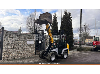 حفارة مصغرة YANMAR VIO 25