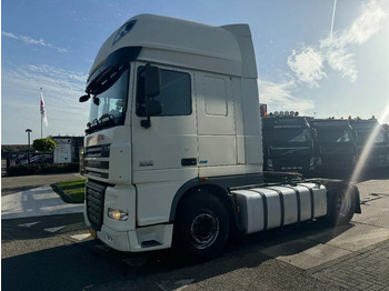 شاحنة جرار DAF XF 105 460