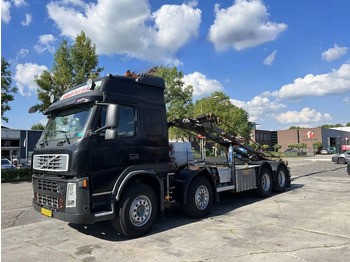 شاحنة ذات الخطاف VOLVO FM 440