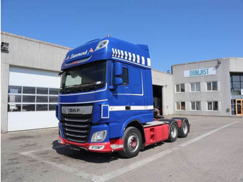 شاحنة جرار DAF XF 530