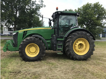 جرار JOHN DEERE 8R Series