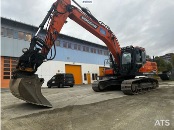 حفارة DOOSAN DX225LC