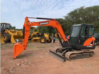 حفارة DOOSAN DX55