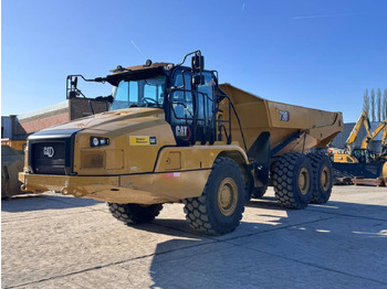 شاحنة مفصلية CATERPILLAR 730