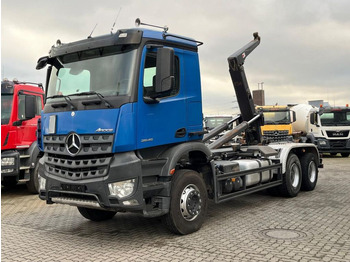 شاحنة ذات الخطاف MERCEDES-BENZ Arocs 2645