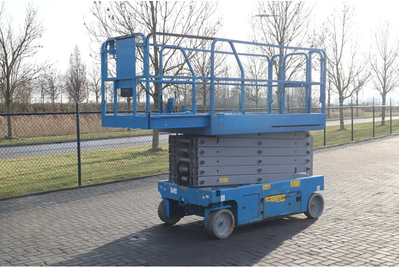 رافعات مقصية Genie GS-4047 | 14 METER | 350 KG: صور 6