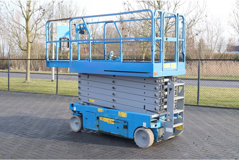 رافعات مقصية Genie GS-4047 | 14 METER | 350 KG: صور 7