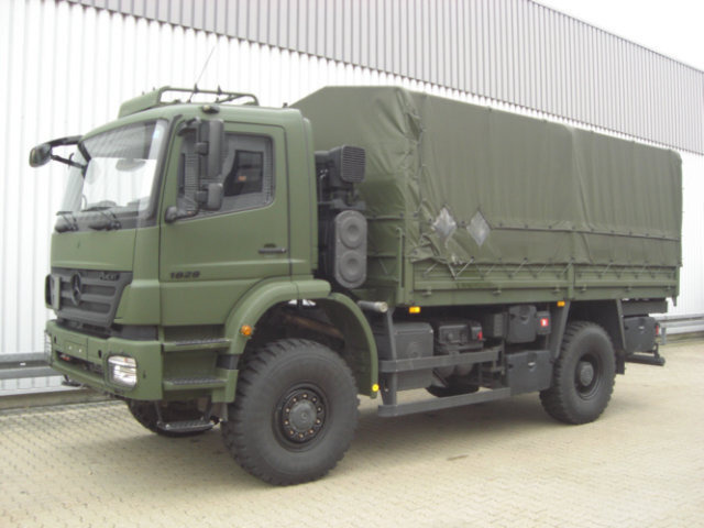 شاحنة صهريج Mercedes-Benz Axor 1829 A 4x4 Axor 1829 A 4x4, Willig Tank ca. 8500l, 2 Kammern: صور 7