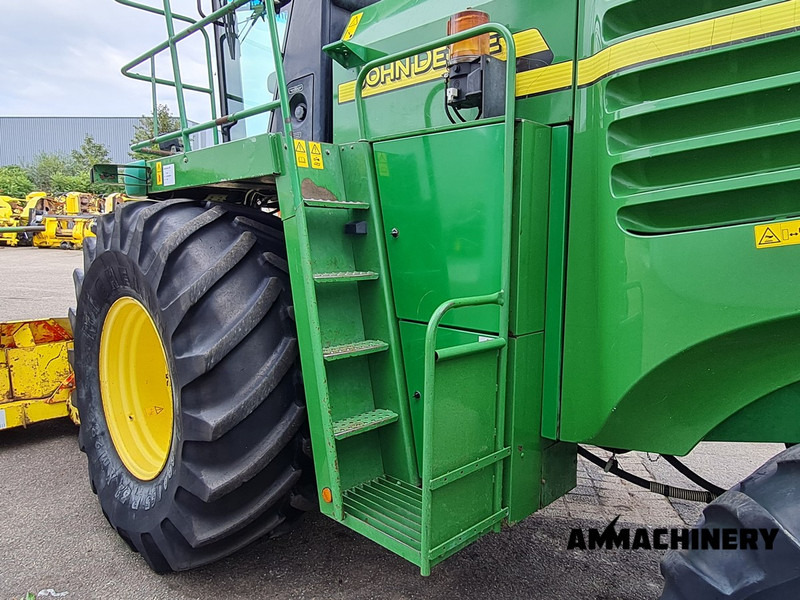 حصادة الأعلاف لنقل الطعام John Deere 7400 Inspected: صور 18