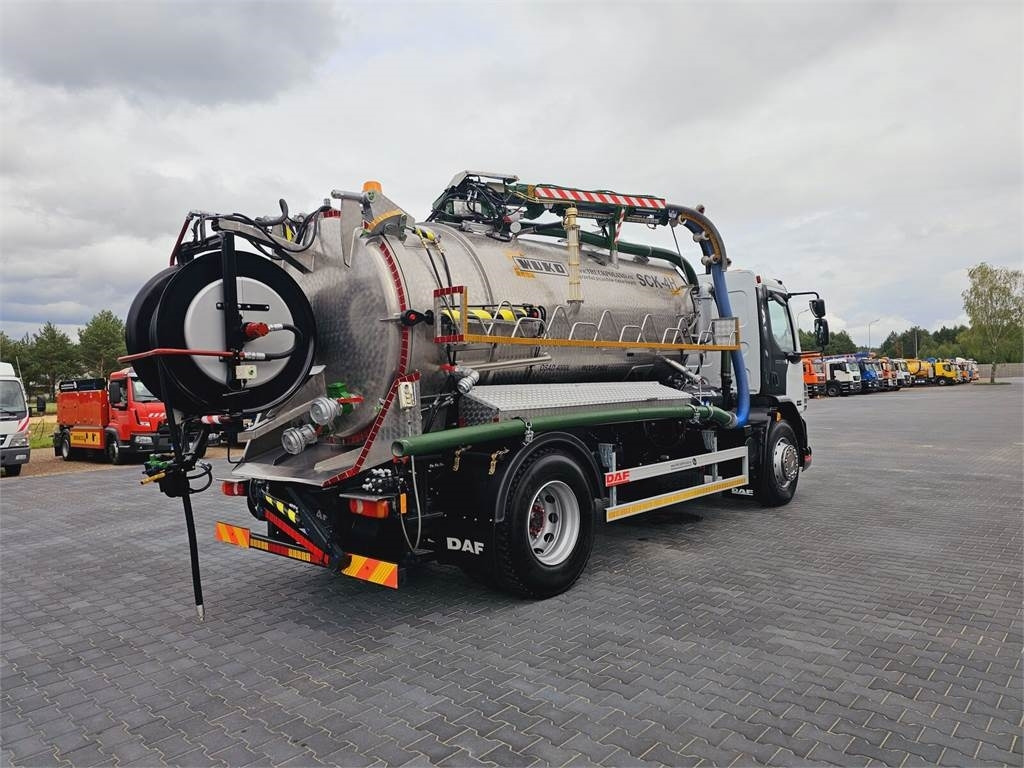 فراغ شاحنة DAF WUKO SCK-4HW for collecting waste liquid separator: صور 7