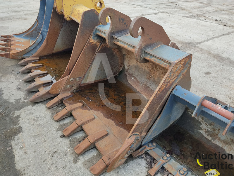 حفارة على عجلات Komatsu PW160-7: صور 17