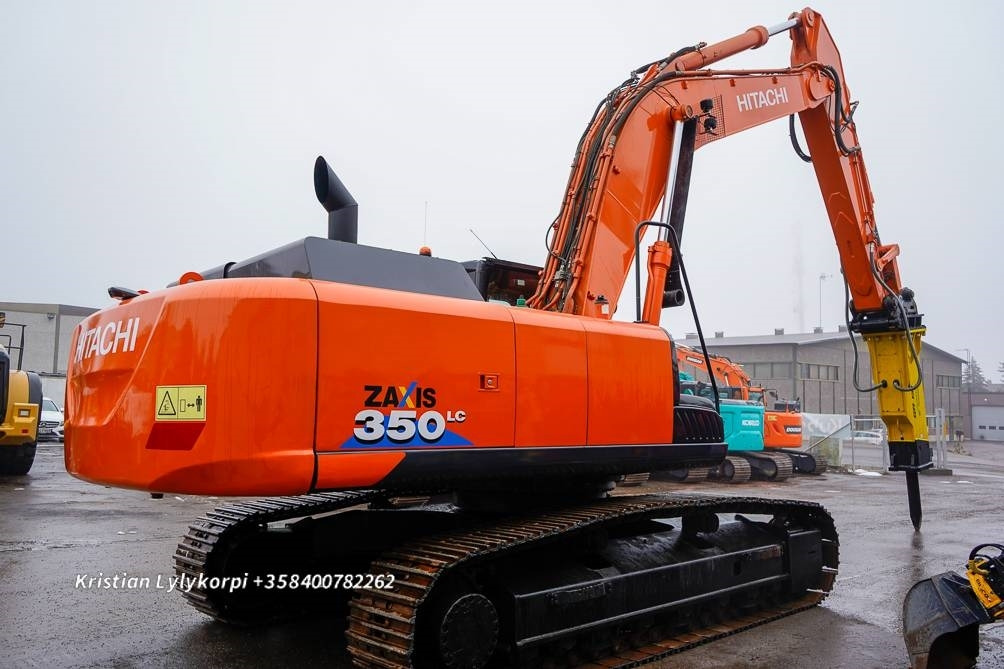 حفارات زحافة Hitachi ZX350LC-5 UUDELLA VASARALLA: صور 8