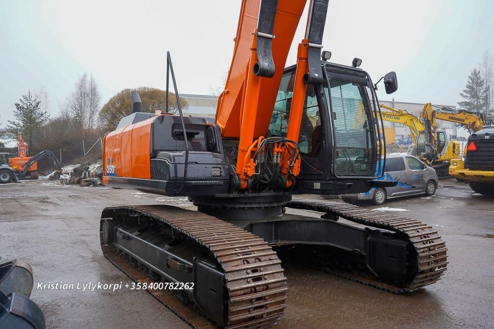 حفارات زحافة Hitachi ZX350LC-5 UUDELLA VASARALLA: صور 11