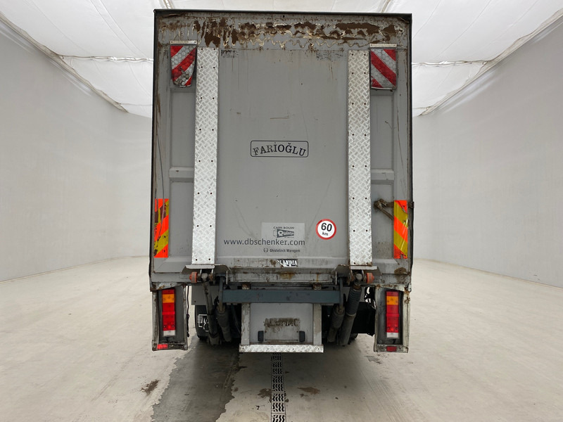 بصندوق مغلق شاحنة Mercedes-Benz Axor 1924: صور 6