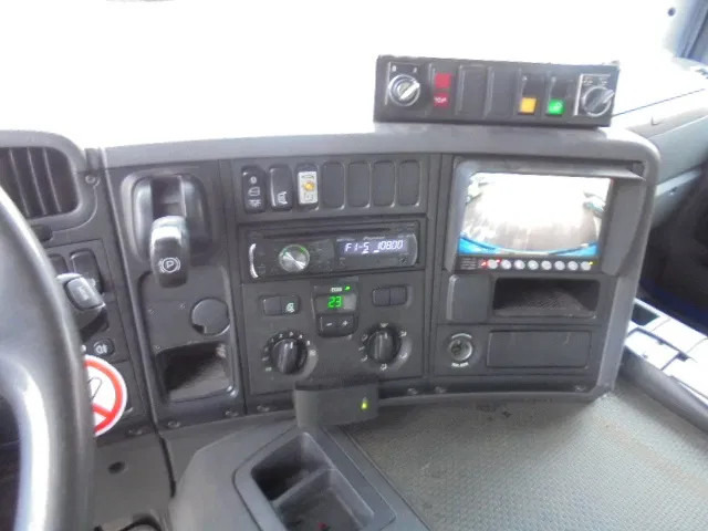 شاحنة القمامة Scania P280 B 6X2: صور 12