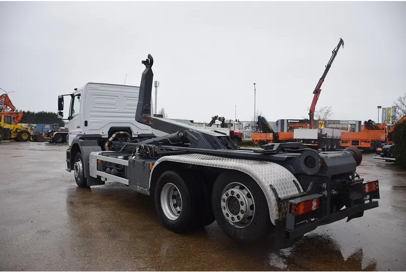 شاحنة ذات الخطاف Mercedes-Benz Axor 2633: صور 17