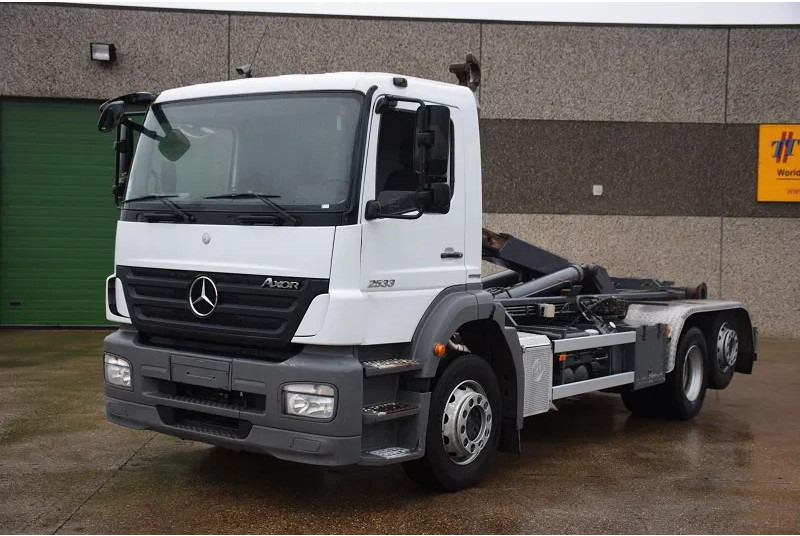 شاحنة ذات الخطاف Mercedes-Benz Axor 2633: صور 7