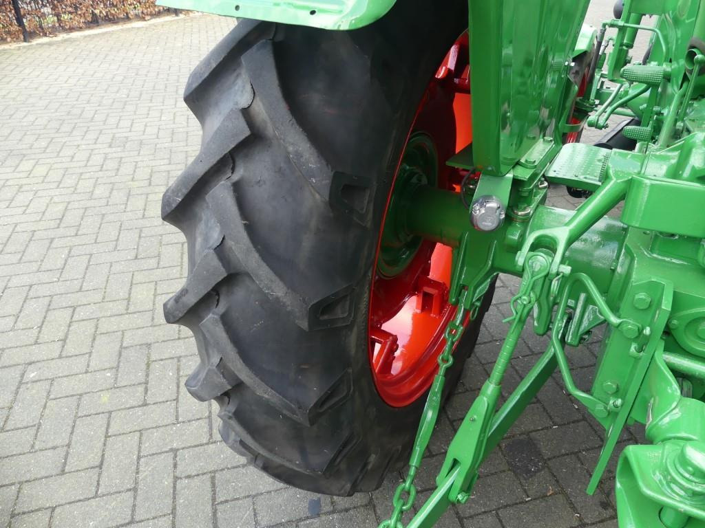 جرار Deutz D5005: صور 7