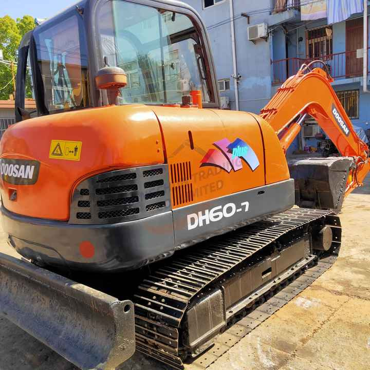 تأجير  Awesome Performance Korea Imported Small Scale Used Doosan Dx60 Excavator in Shanghai good price Awesome Performance Korea Imported Small Scale Used Doosan Dx60 Excavator in Shanghai good price: صور 6