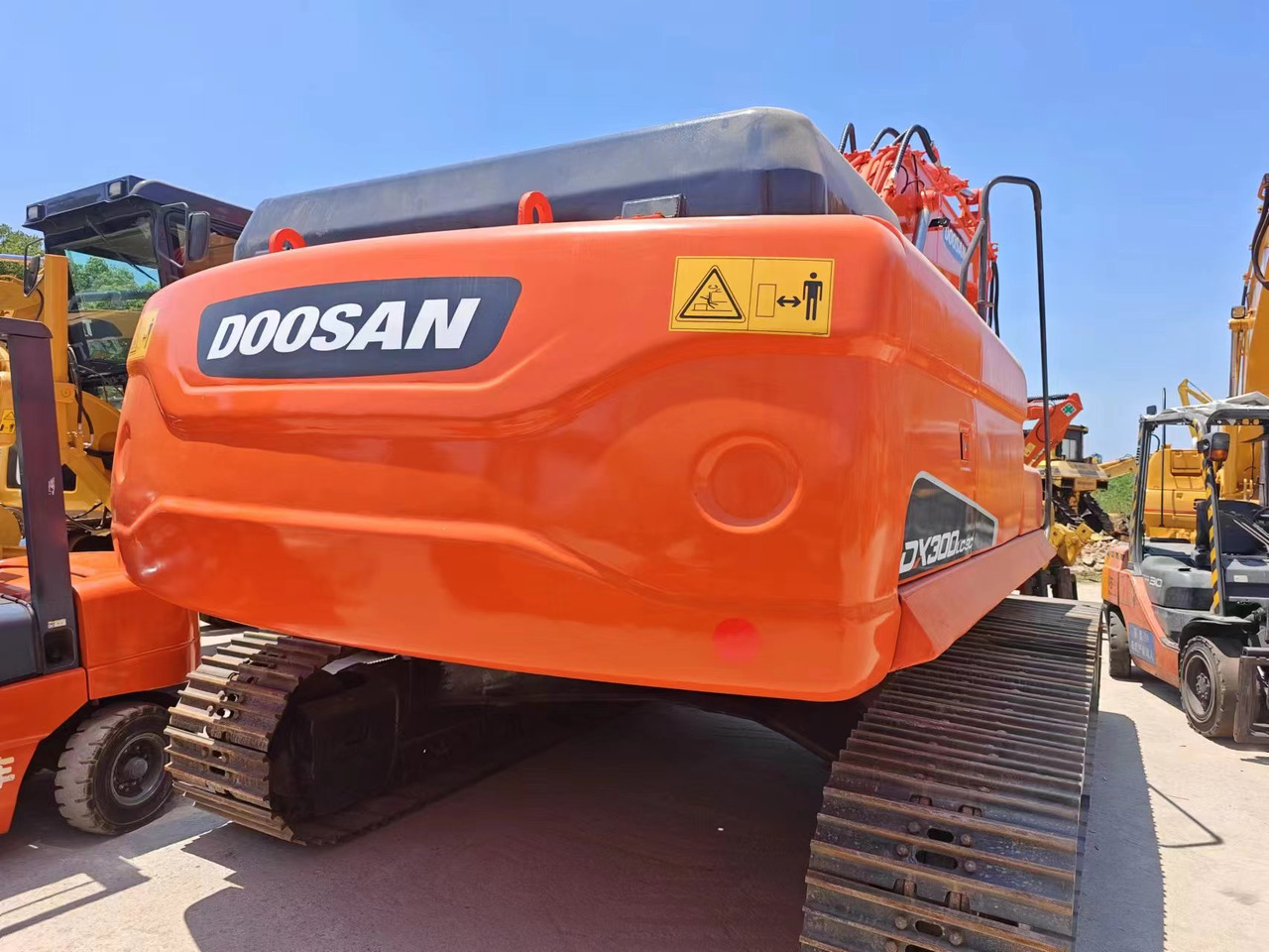 حفارات زحافة جديد DOOSAN DX300LC-9C: صور 9