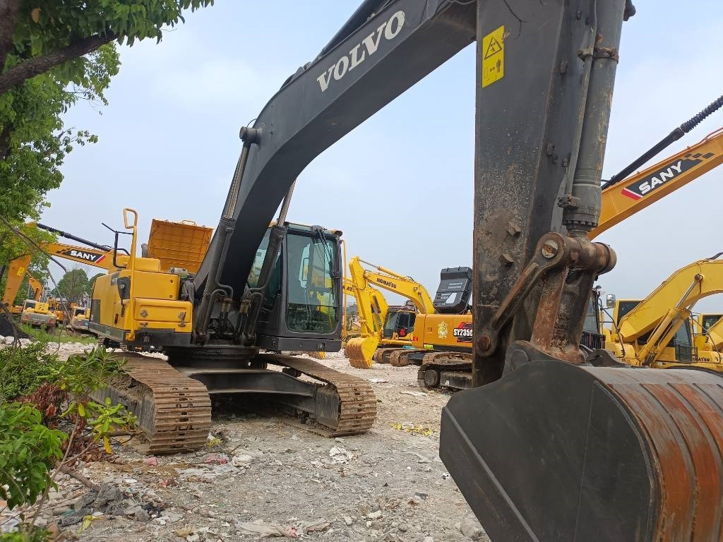 حفارات زحافة Volvo EC 250 D L: صور 6