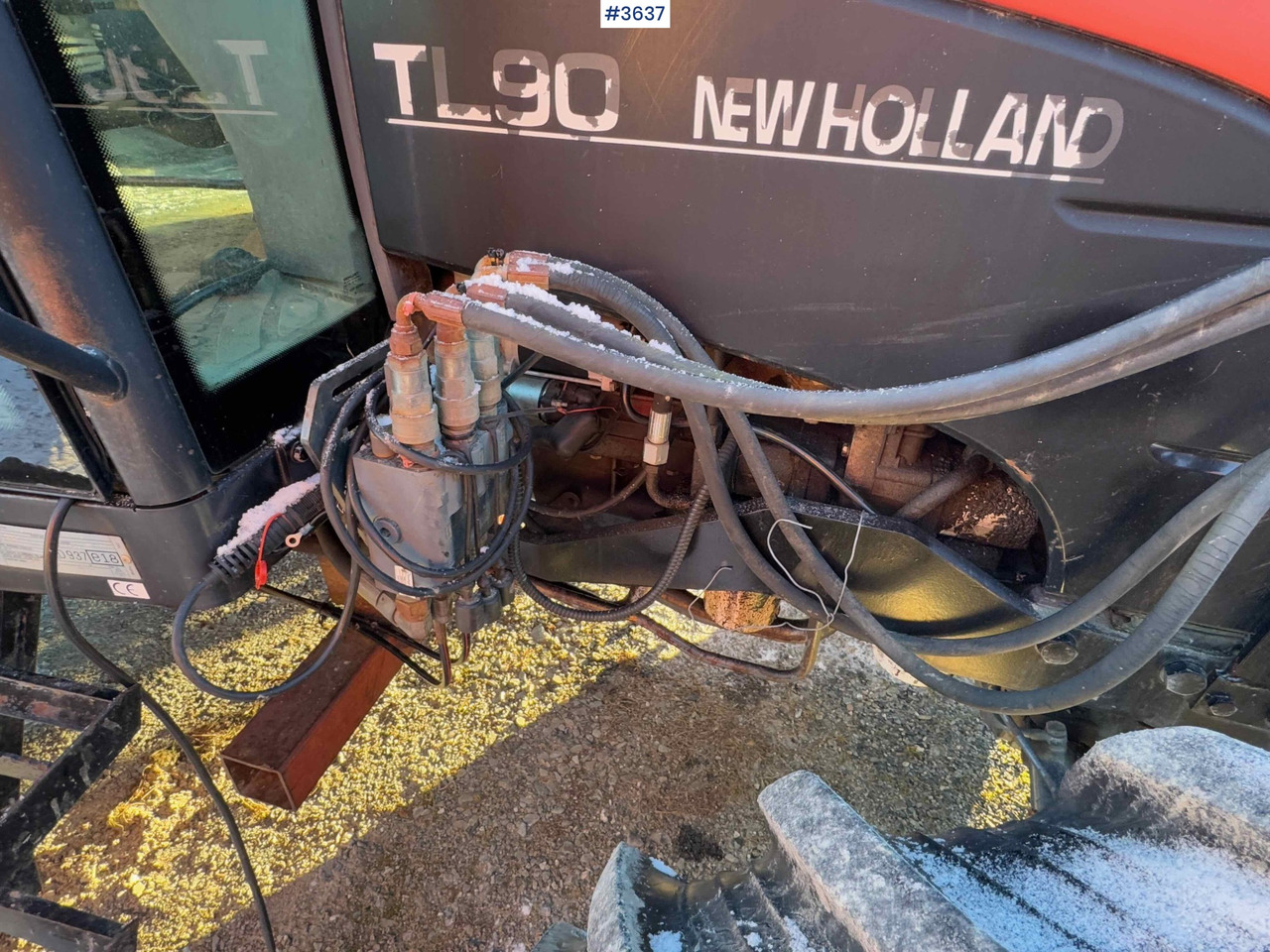 جرار 1999 New Holland TL90 with chain for sale!: صور 11