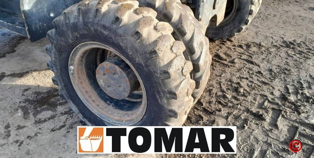 حفارة على عجلات Komatsu PW 180-7: صور 18