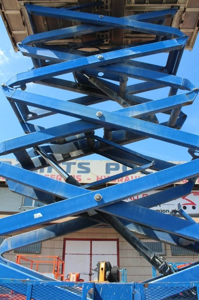 رافعات مقصية Genie GS 5390 RT - 18 m scissor 4x4 worklift diesel jlg: صور 19