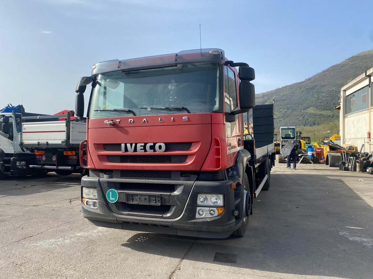 شاحنات مسطحة IVECO STRALIS CUBE 260S31: صور 8