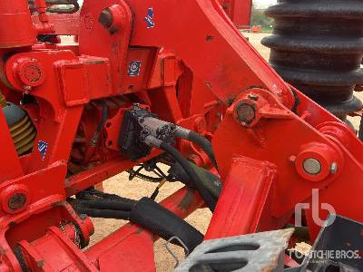 معدات بذار KUHN MODULINER ML 28 6 m Semi-Mount Combination Semoir: صور 18