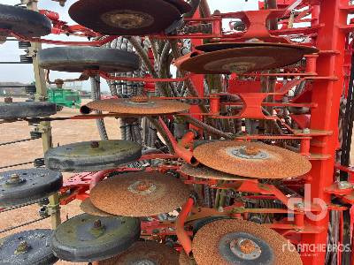 معدات بذار KUHN MODULINER ML 28 6 m Semi-Mount Combination Semoir: صور 42