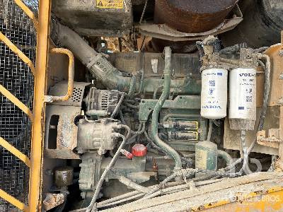 اللودر بعجل VOLVO L180F Chargeuse Sur Pneus: صور 15