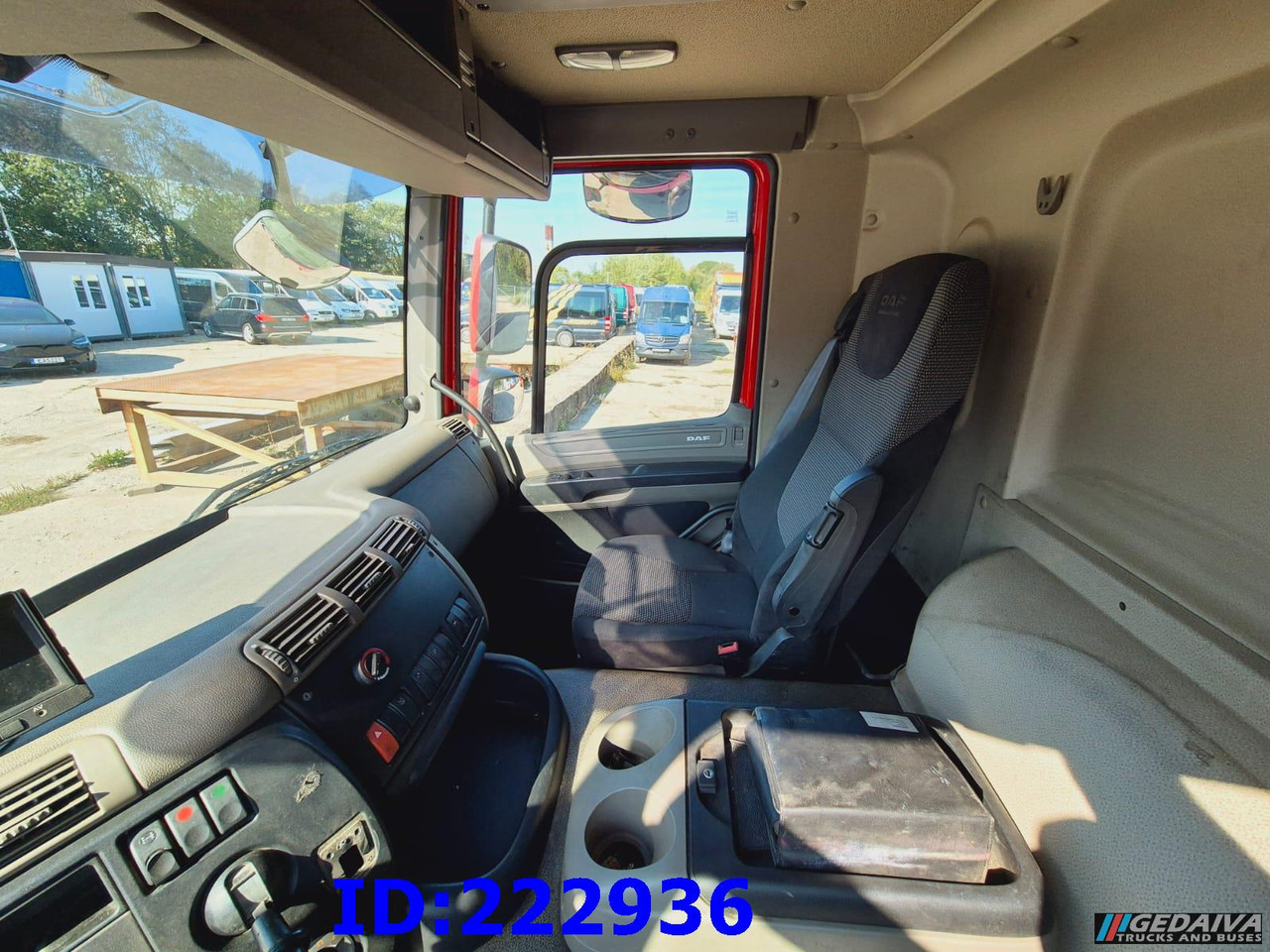 بصندوق مغلق شاحنة DAF CF 75.310 - Euro5: صور 20