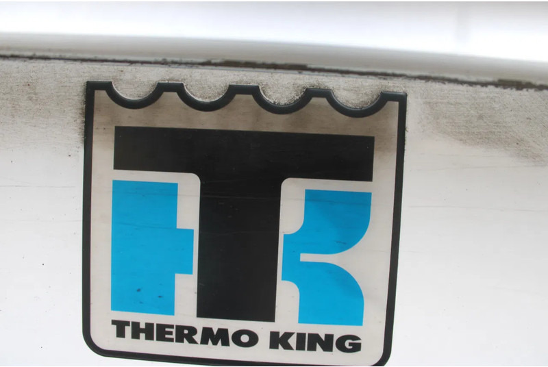 مبردة شاحنة Mercedes-Benz Antos 1924 +THERMO KING: صور 16