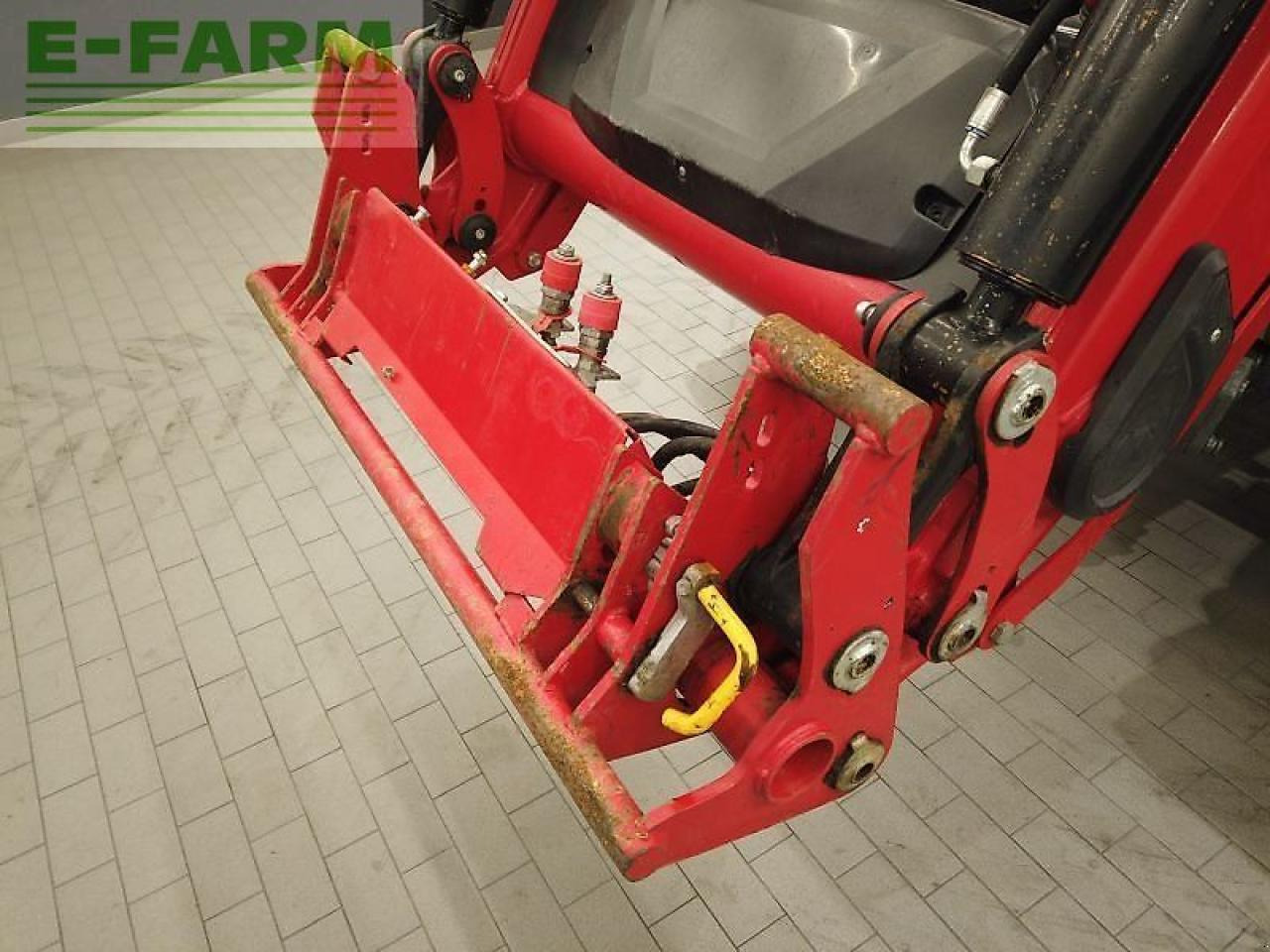 جرار Massey Ferguson 5713 s efficient: صور 12